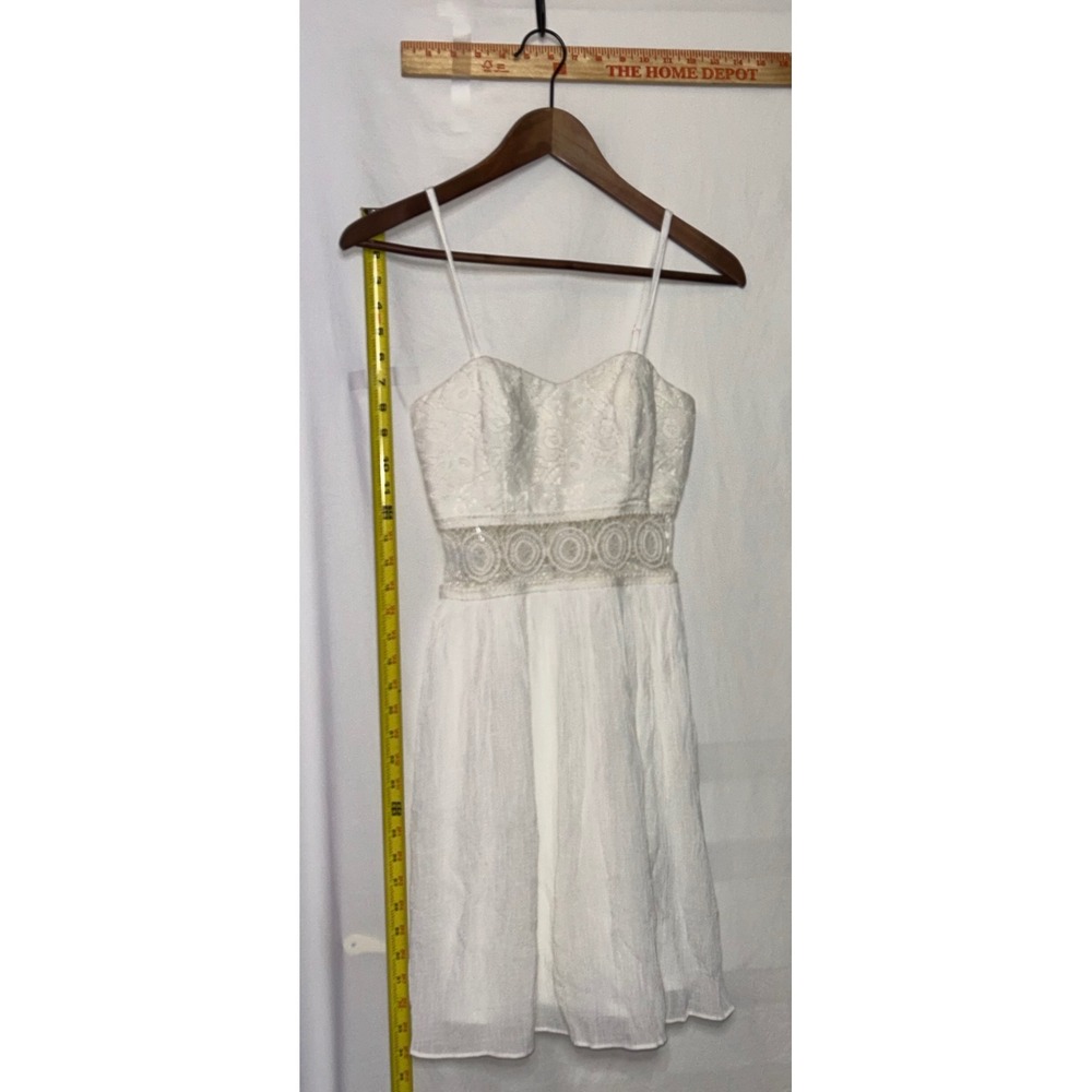BCX Dress White Lace Crochet Waist Mini Dress Sweetheart Neckline Size 1